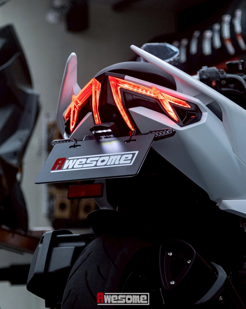 吸睛背影 帥氣登場