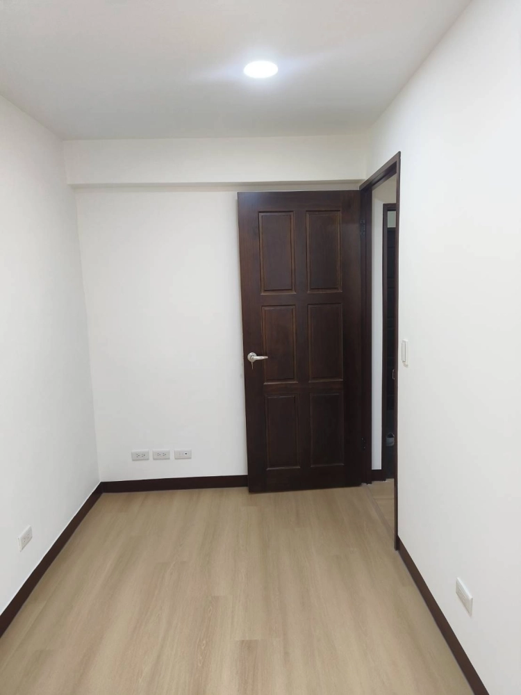 內湖區大湖山莊街 SPC