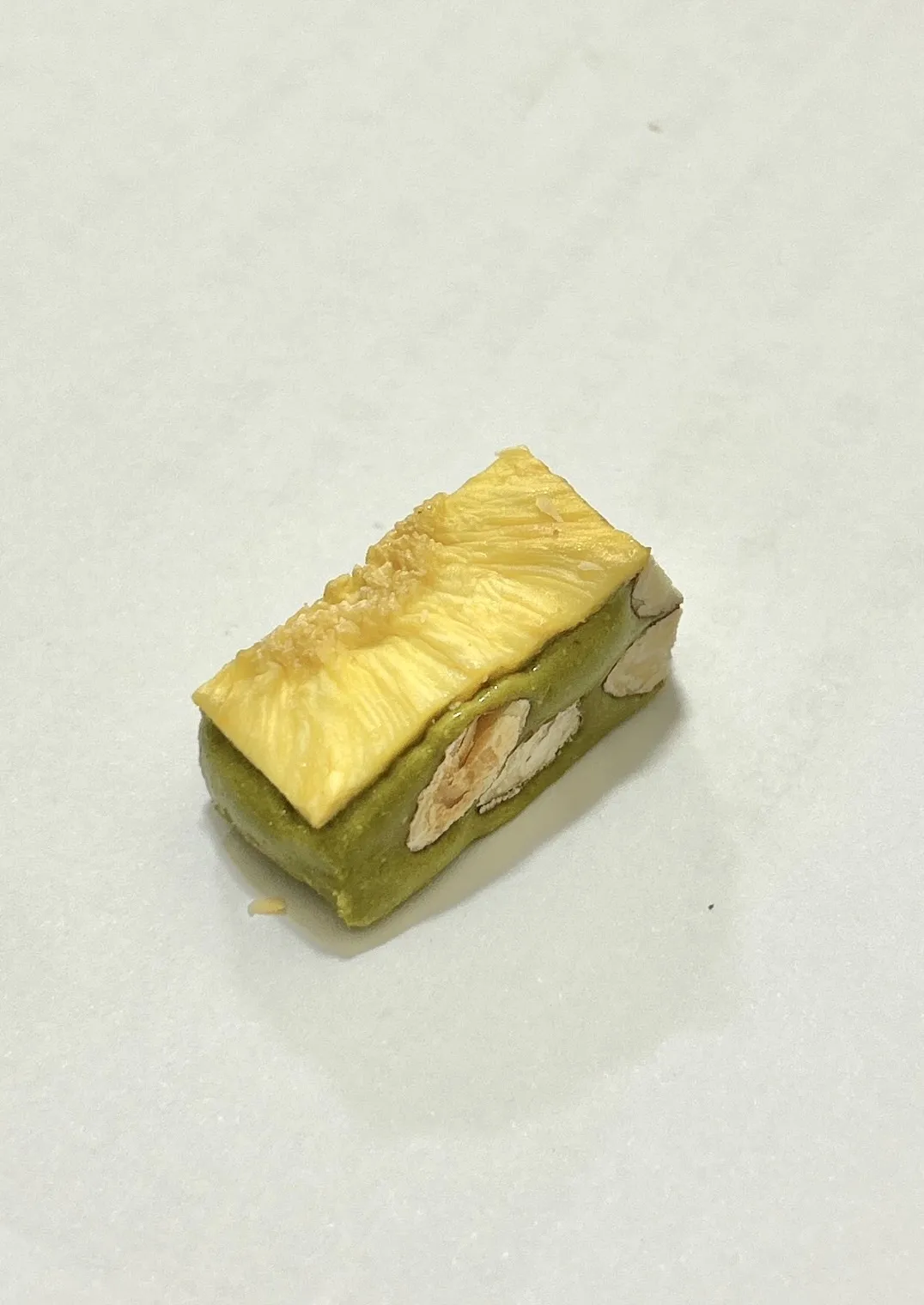 鳳梨牛軋糖