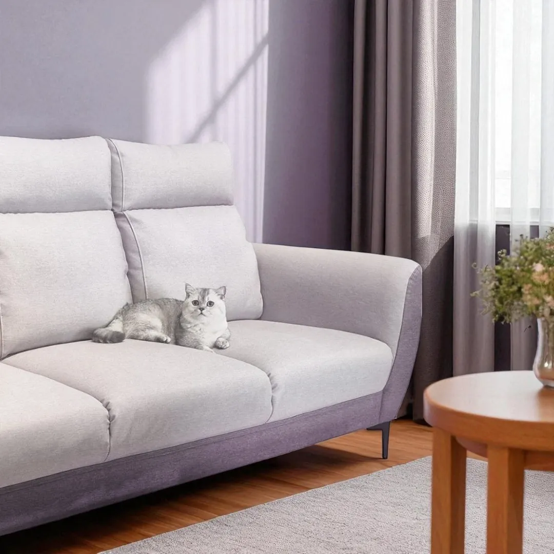 什麼樣的沙發，可以讓你完全不用擔心清潔問題？ 貓抓皮沙發，讓意外不再是災難！