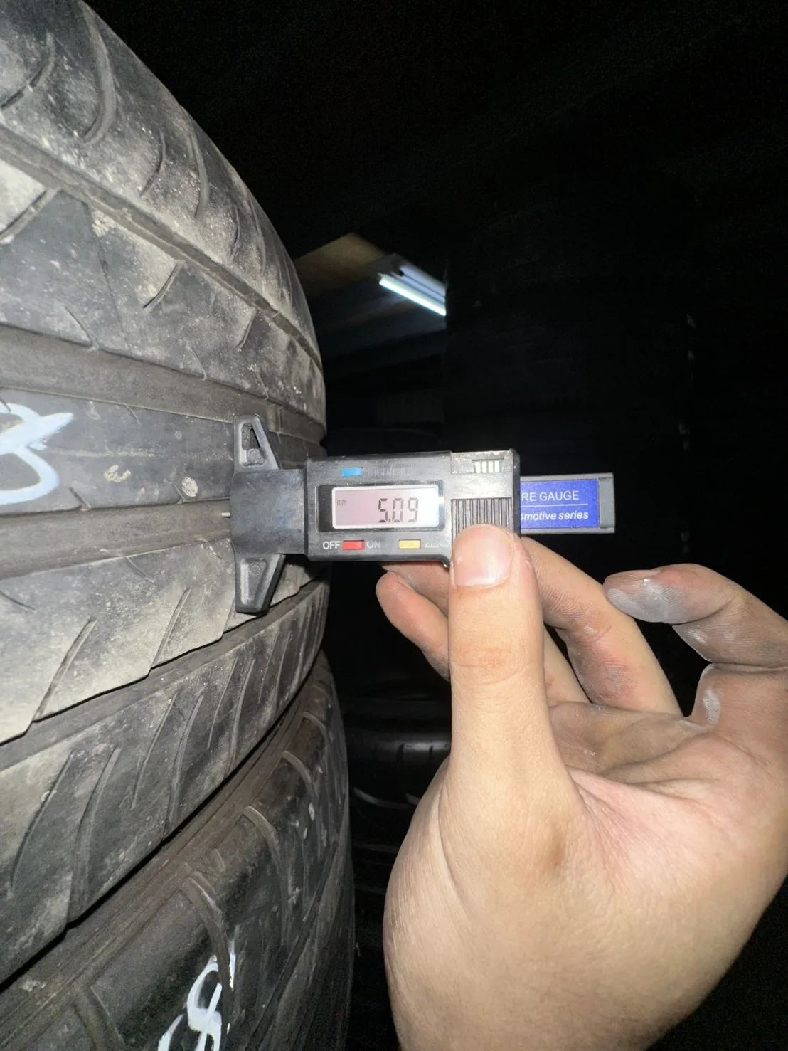 登錄普050 四條 235-45-18