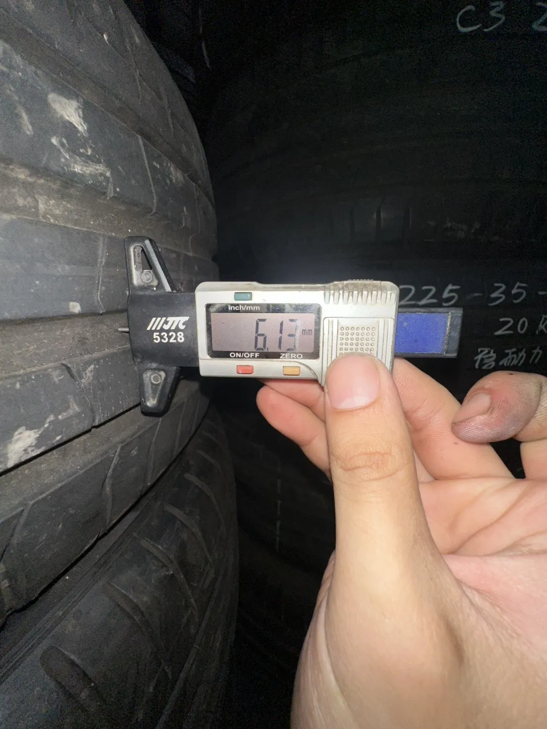 倍耐力PZ4 二條 235-55-18