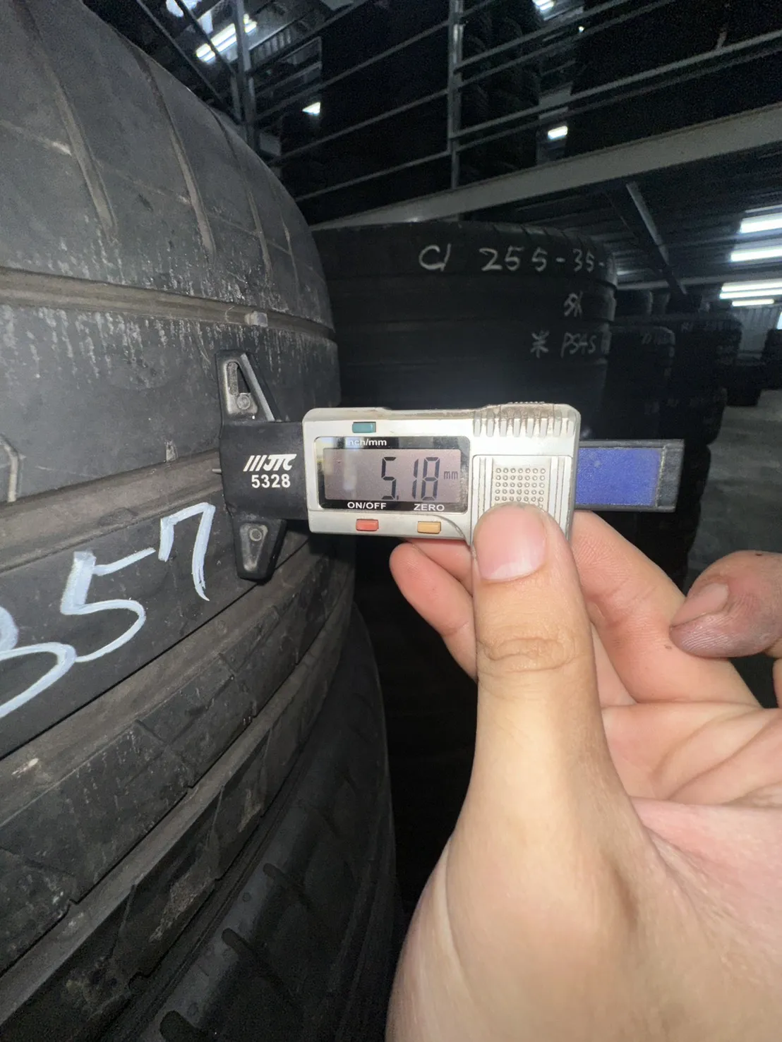 倍耐力PZ4(防爆）二條 255-30-20