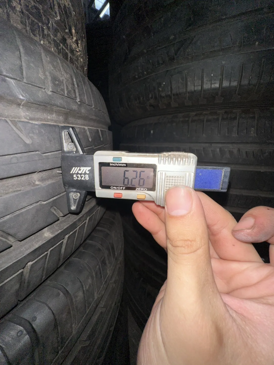 橫濱ES32 四條 195-60-15