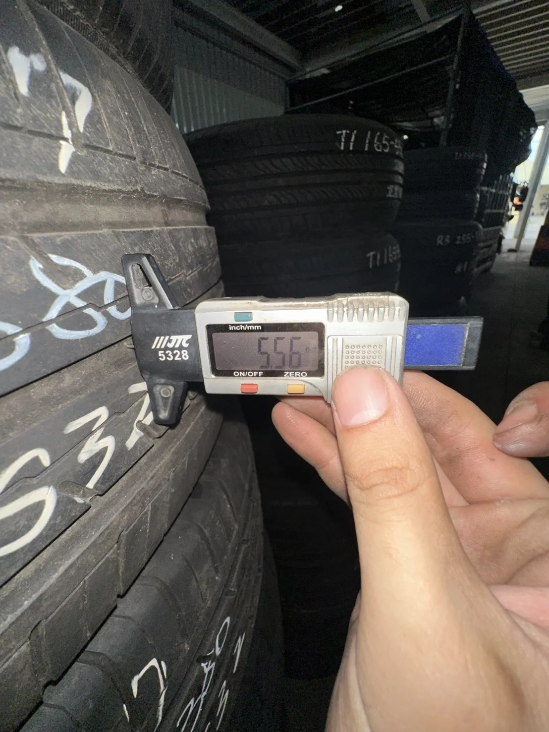 橫濱ES32 四條 215-55-17