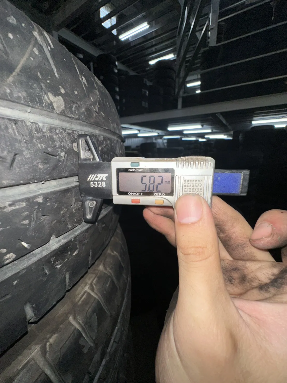 瑪吉斯MCV5 二條 215-70-16c