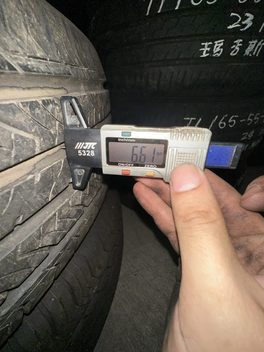 瑪吉斯M3 二條 235-70-16