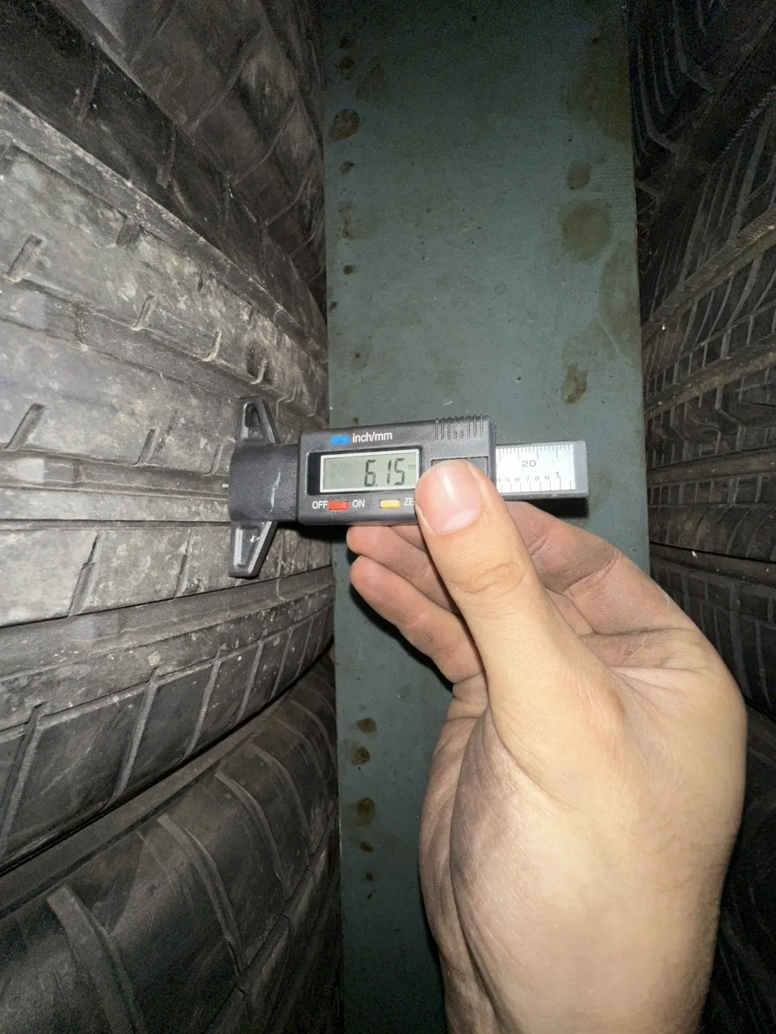 橫濱V61A 二條 235-60-18