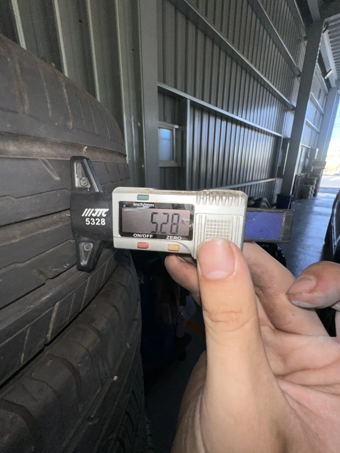 橫濱ES32 四條 175-65-14