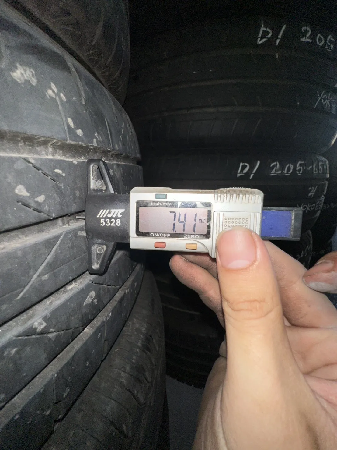 普利司通001 二條 225-50-18