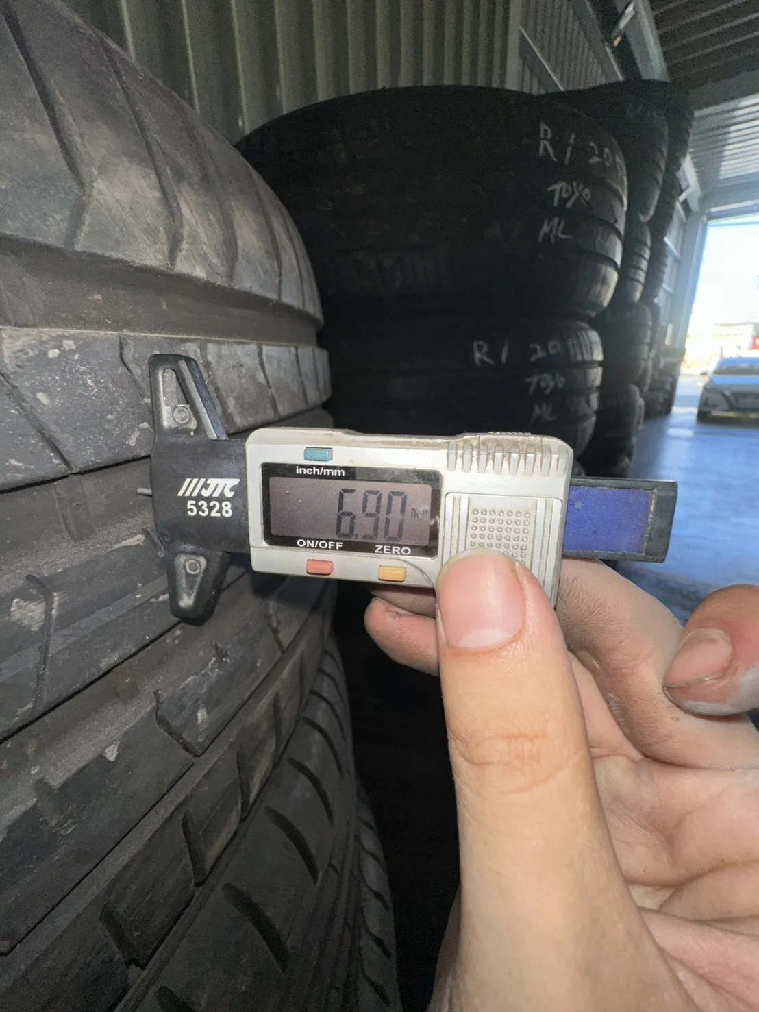 倍耐力PZ4 二條 255-35-21