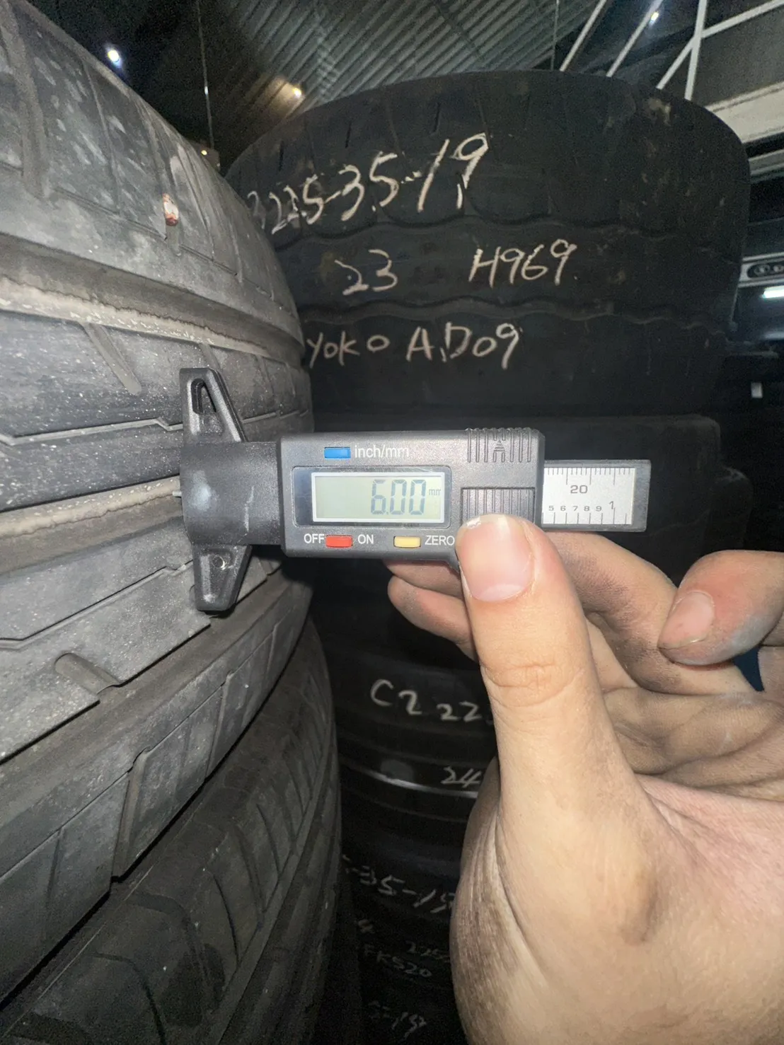 橫濱ES32 四條 215-55–17