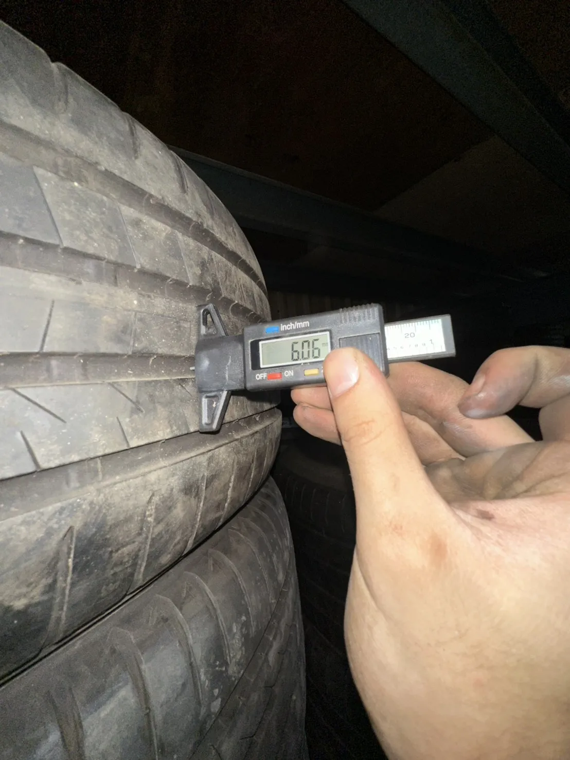 普利司通001 二條 235-55-18