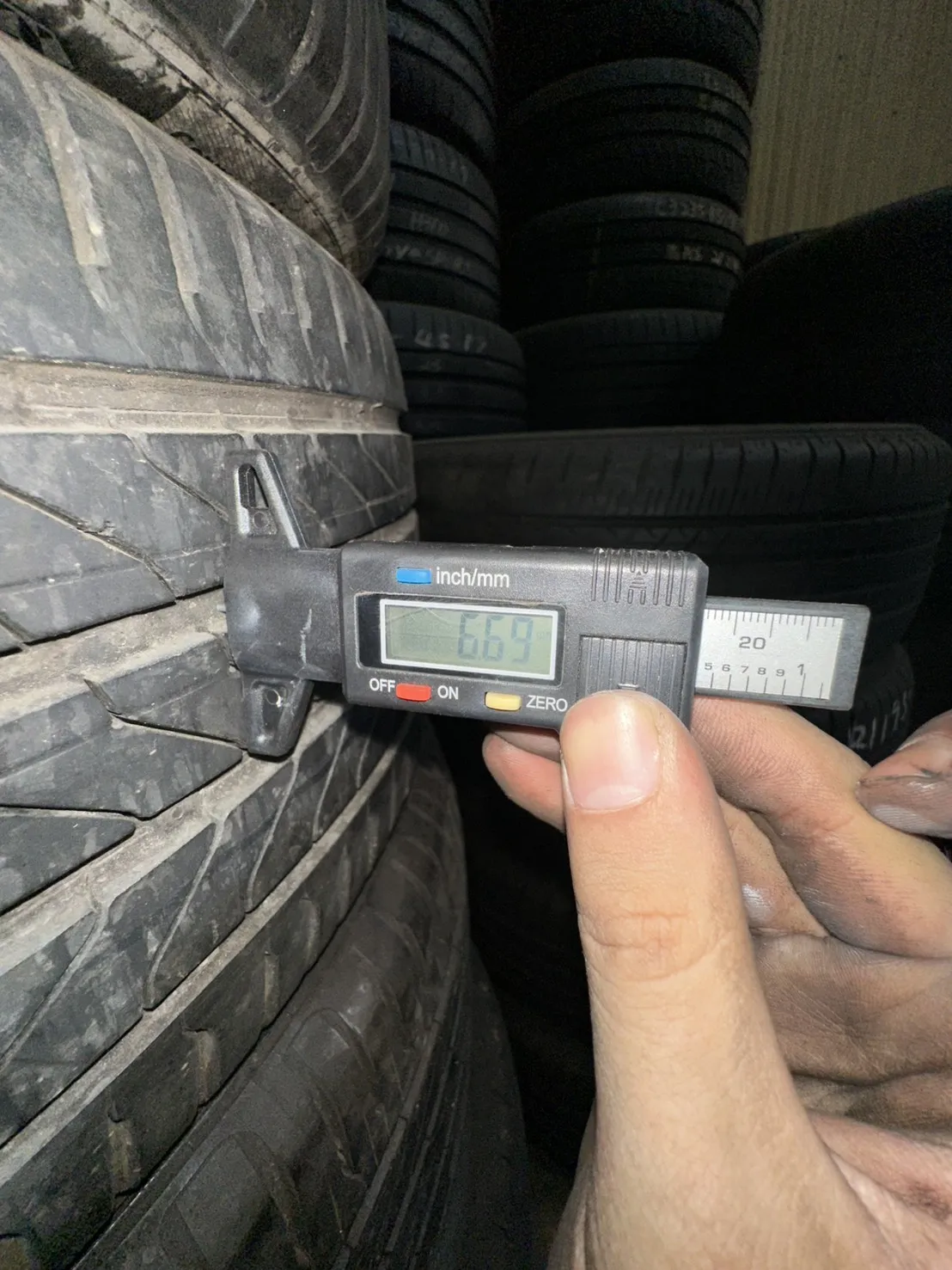 馬牌UC6 四條 215-50-17