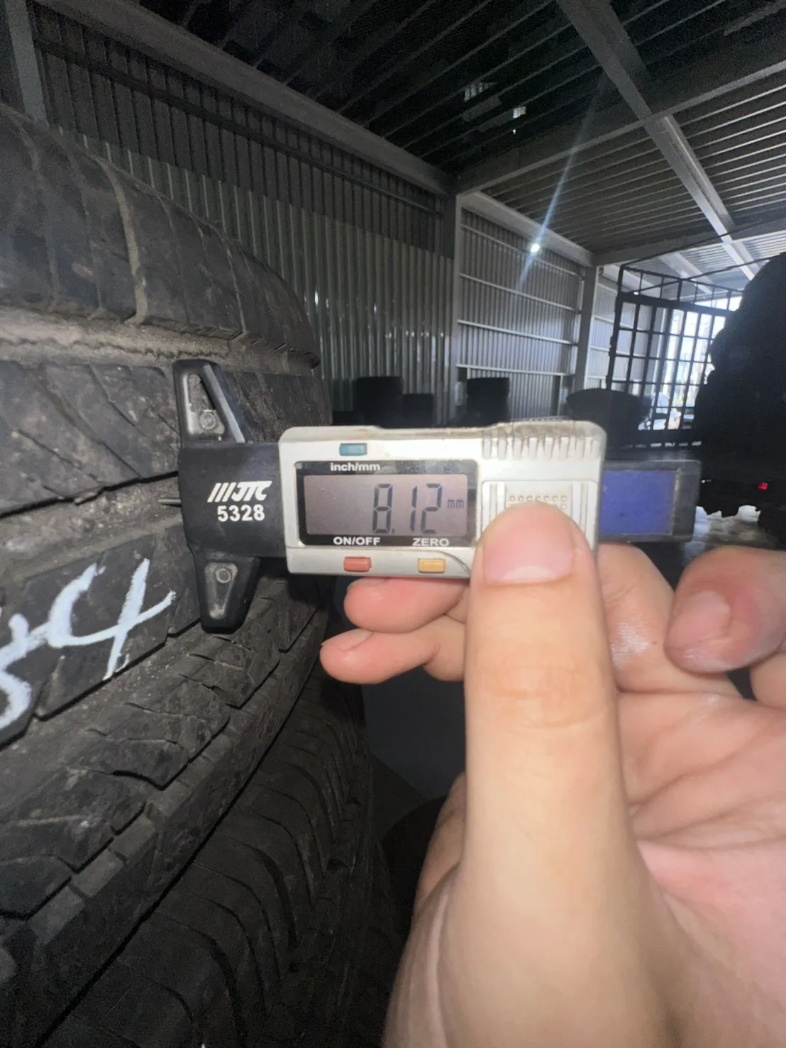 康佩森 二條 215-70-15