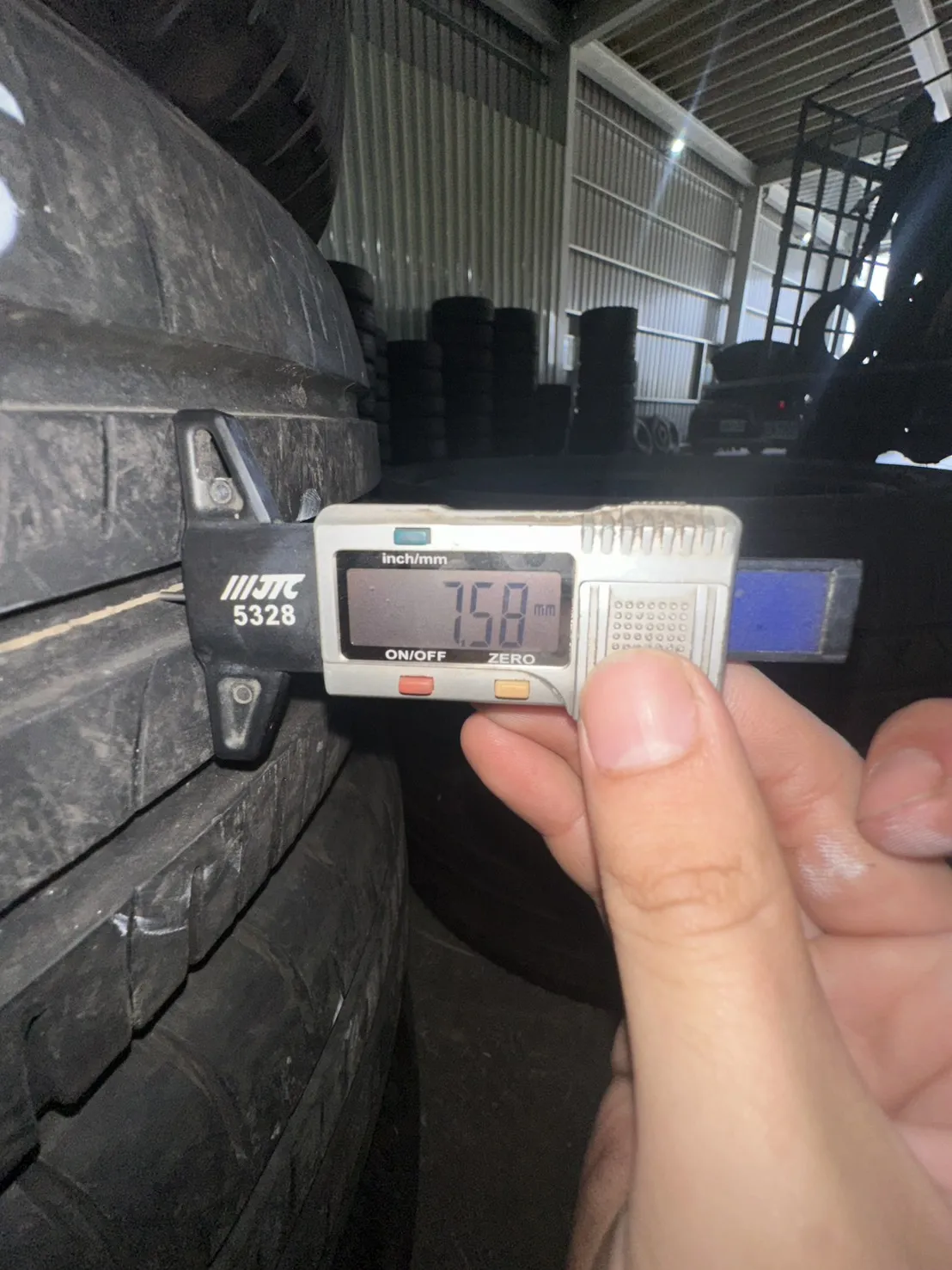 登錄普R1 四條 215-70-15