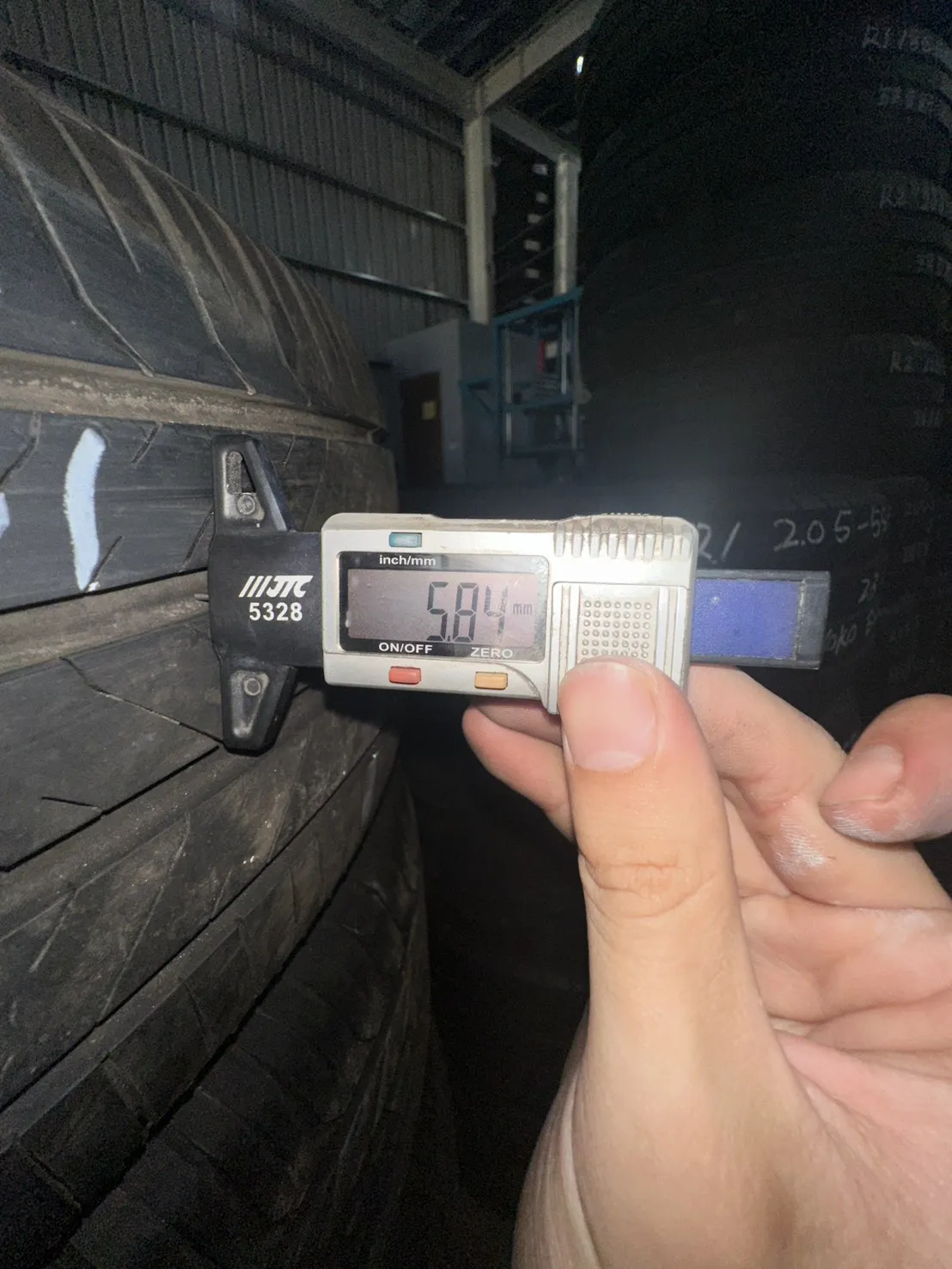 普利司通H/L001 四條 235-60-16