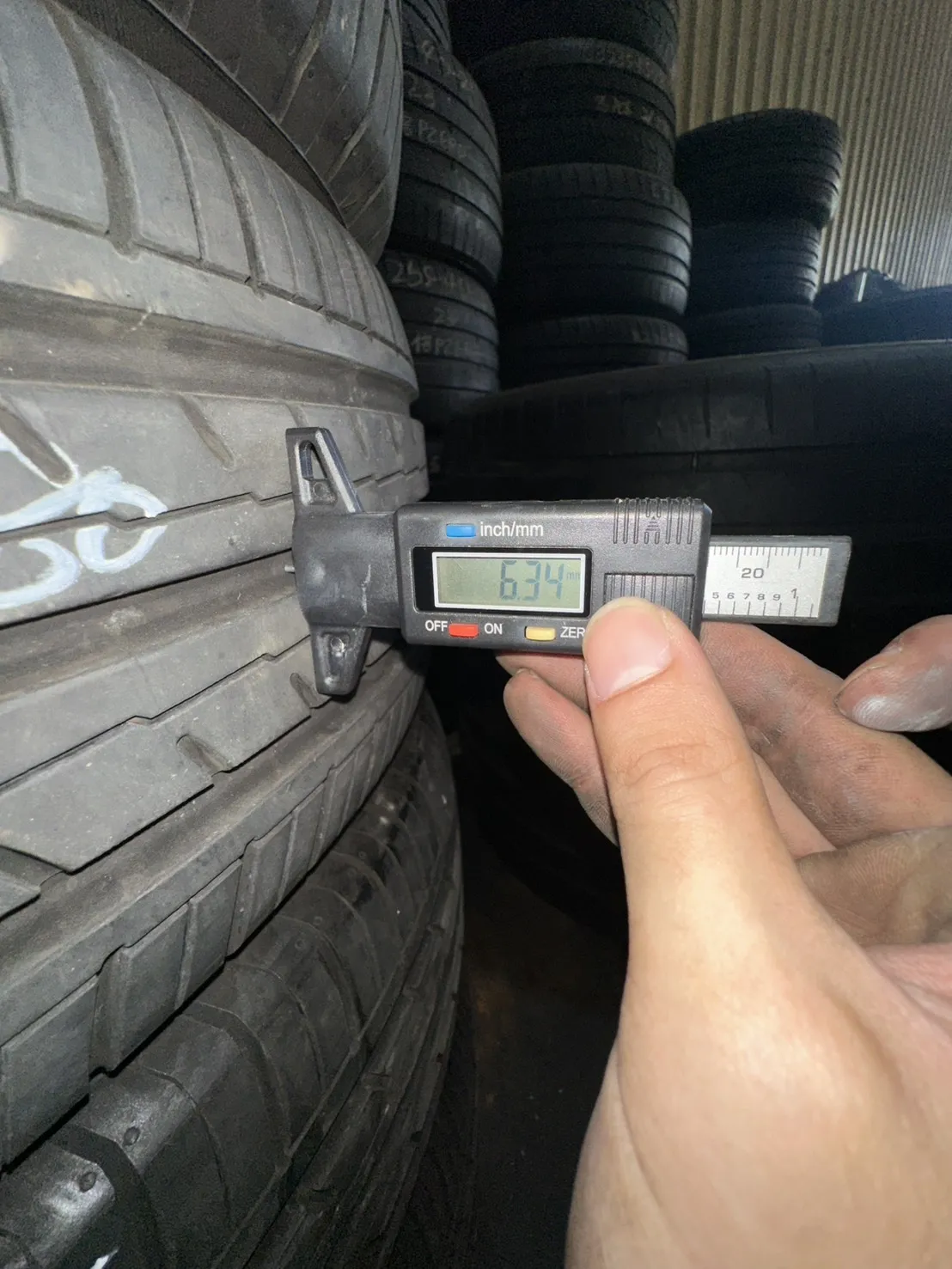 橫濱ES32 四條 215-60-16