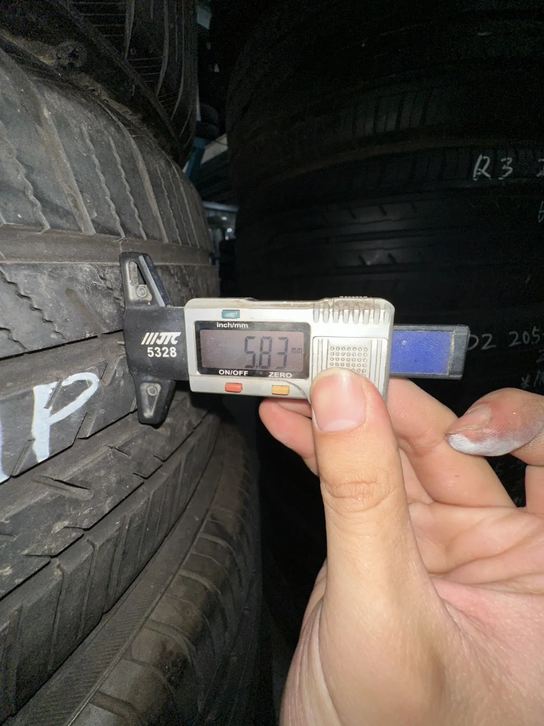 阿特拉斯UHP 二條 195-40-17