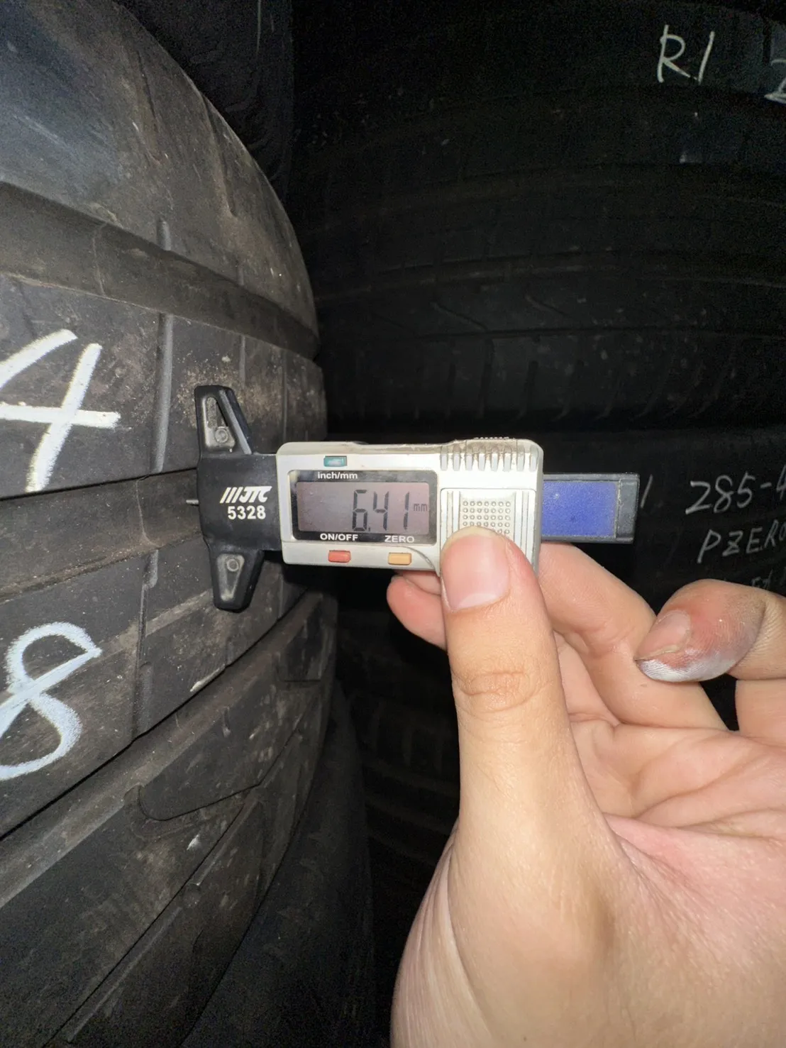 倍耐力PZERO 二條 305-30-20