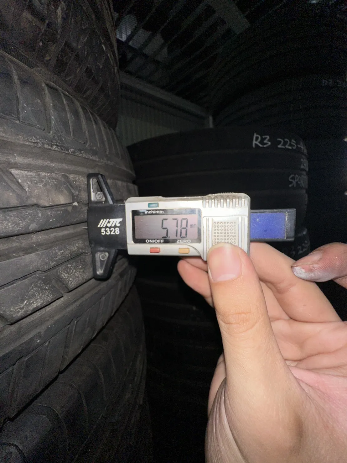 橫濱ES32 四條 185-60-15