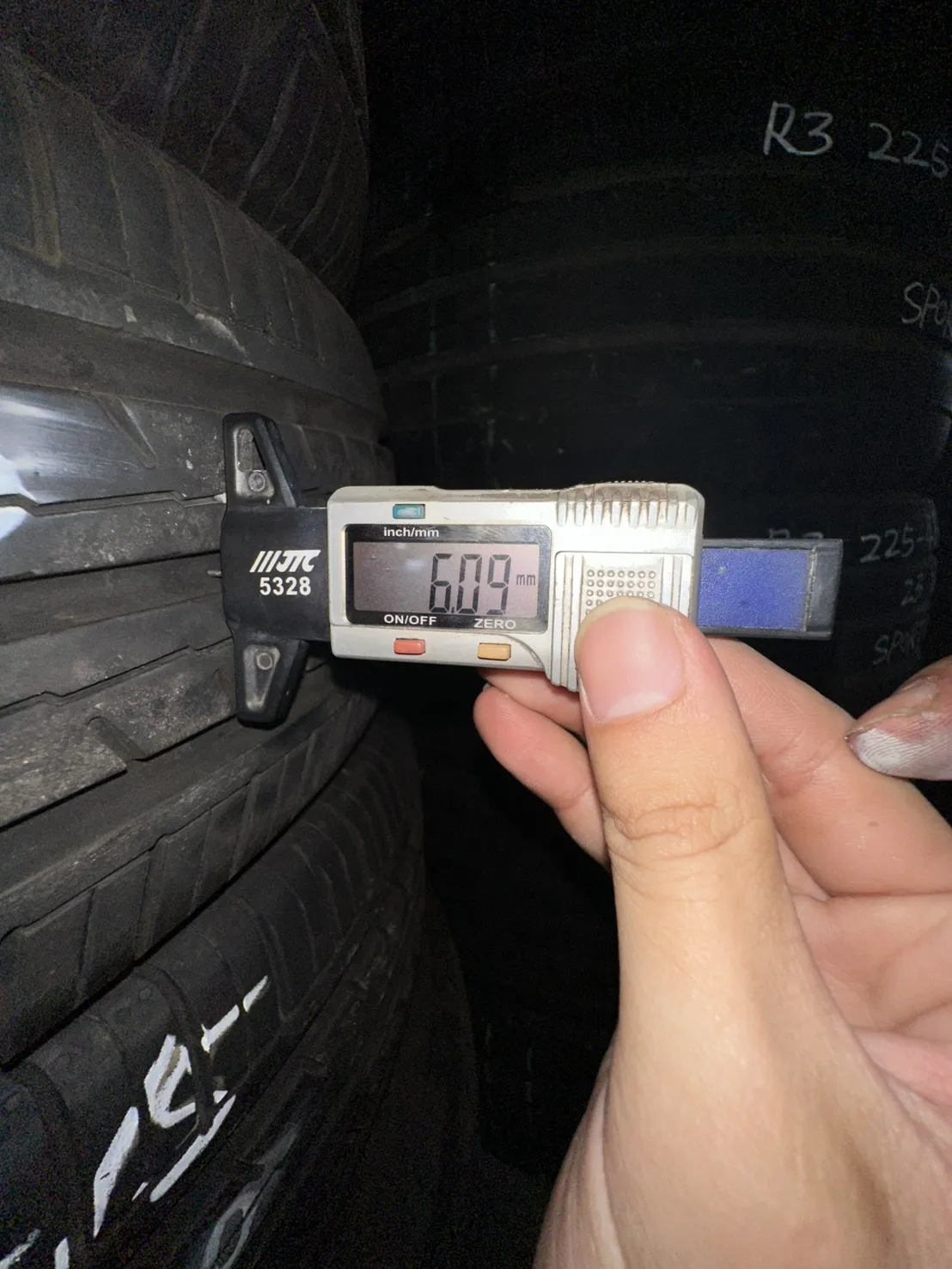 橫濱ES32 二條 185-60-15