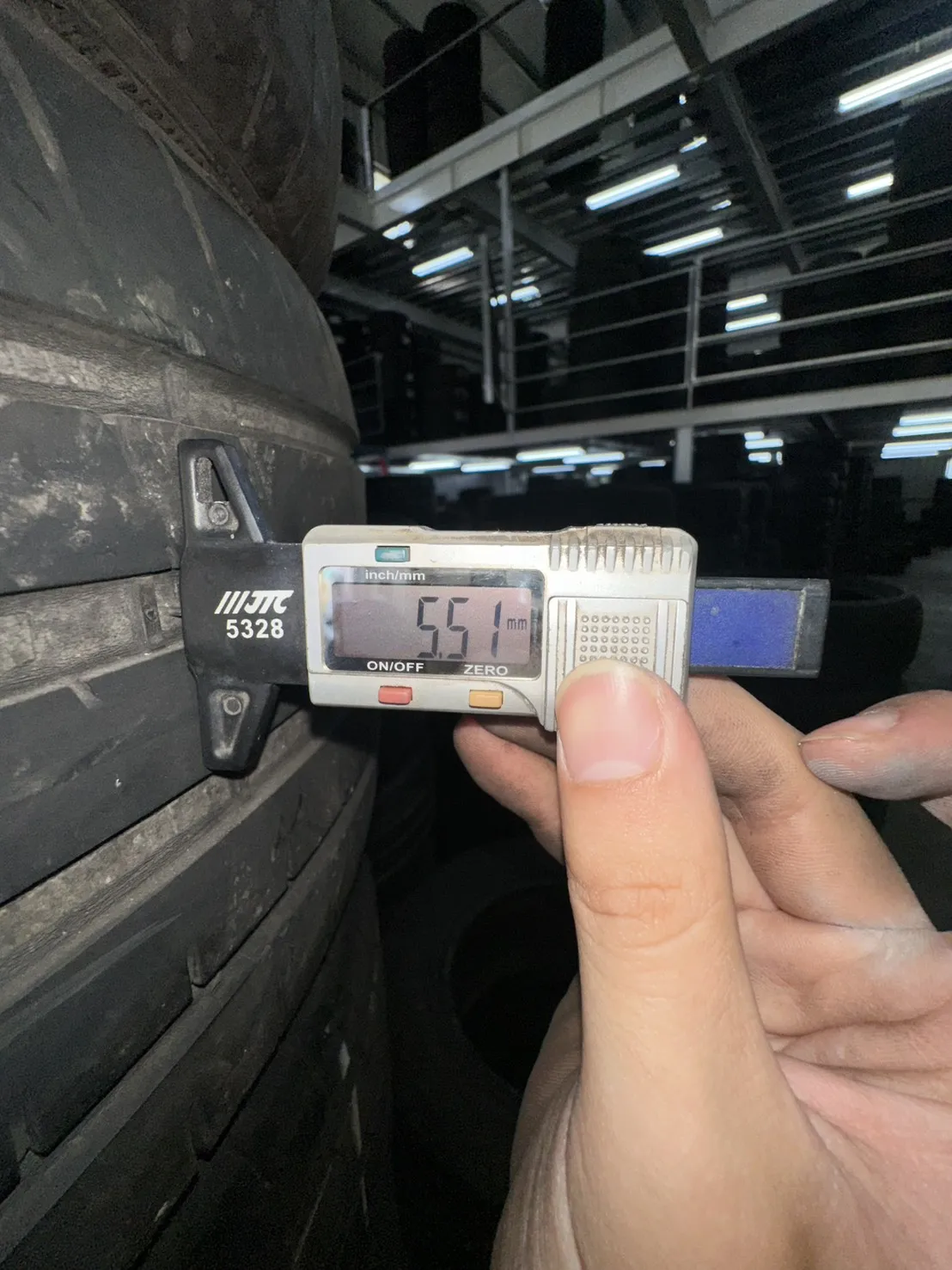 固特異F1A5 二條 235-40-18