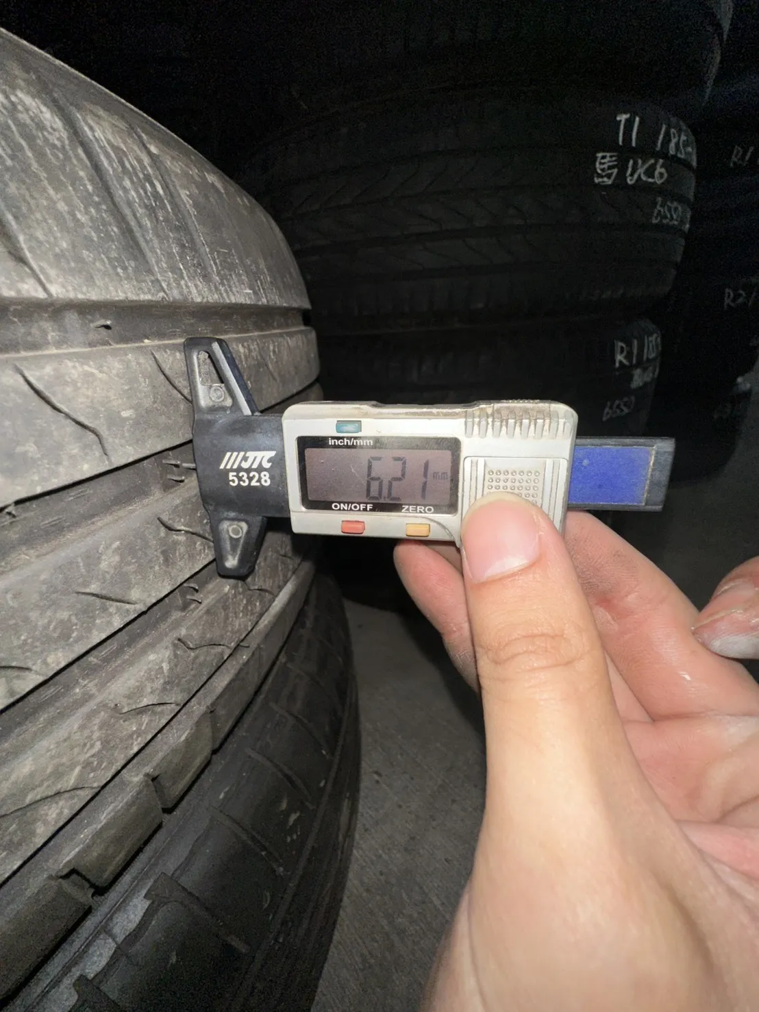 路航 二條 215-60-16