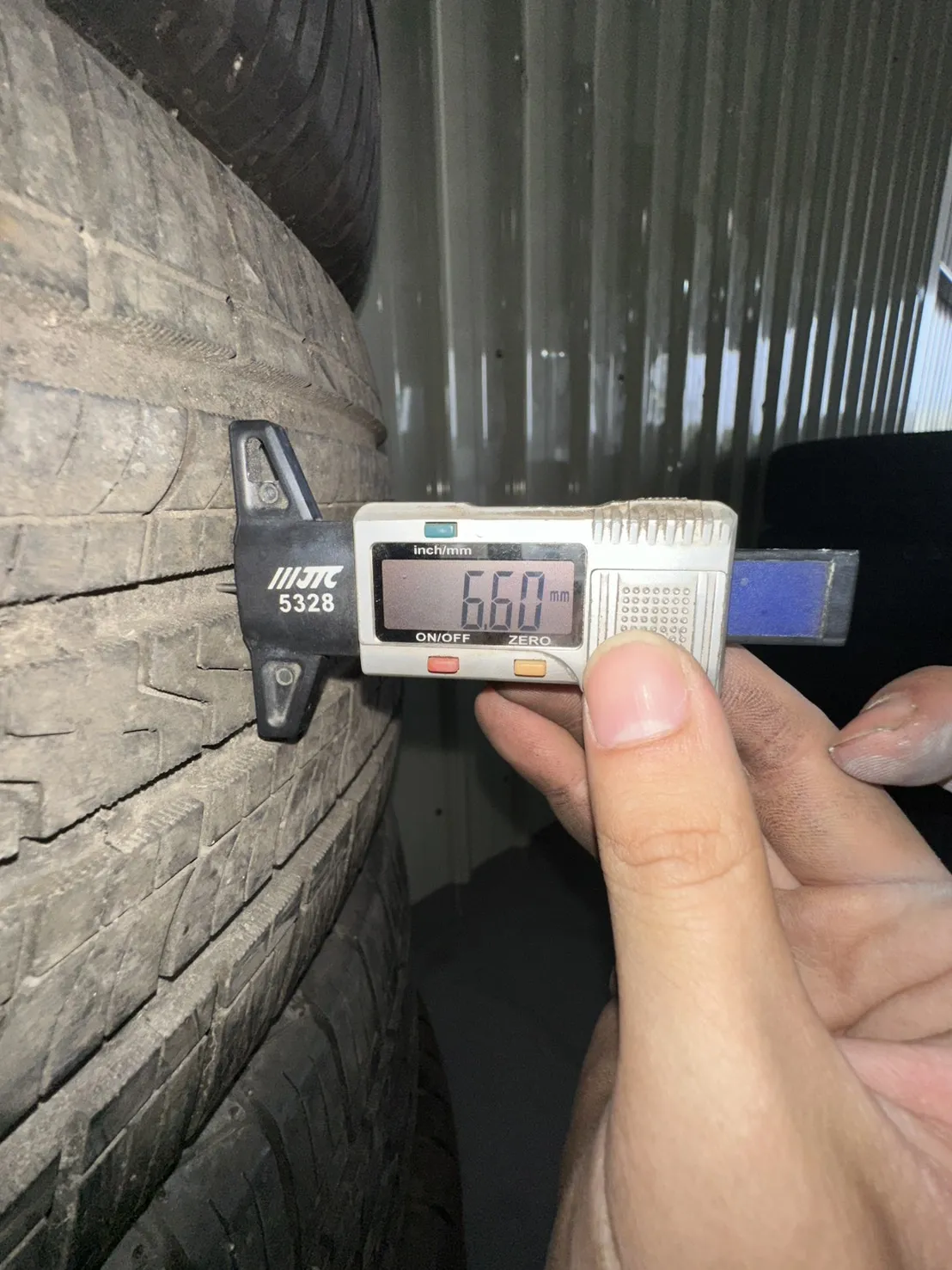 南港SP-9 二條 235-55-18