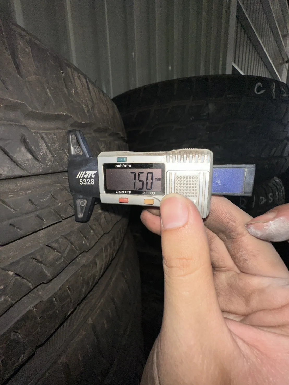 三角TR259 二條 235-65-17