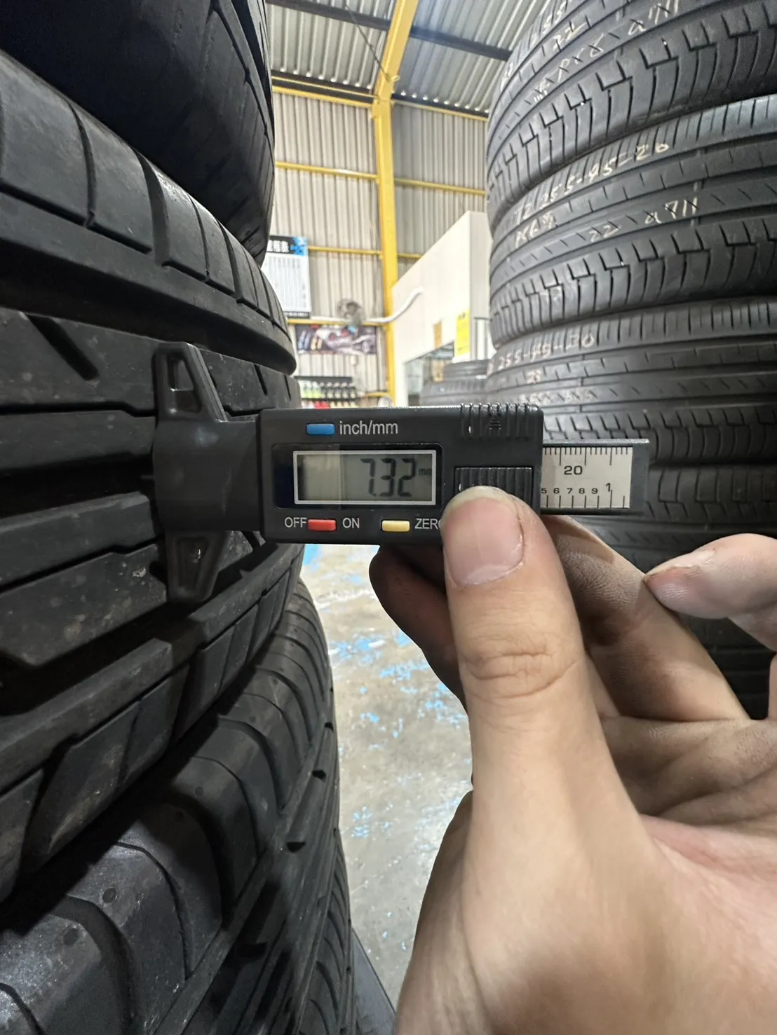 橫濱ES32 四條 195-65-15