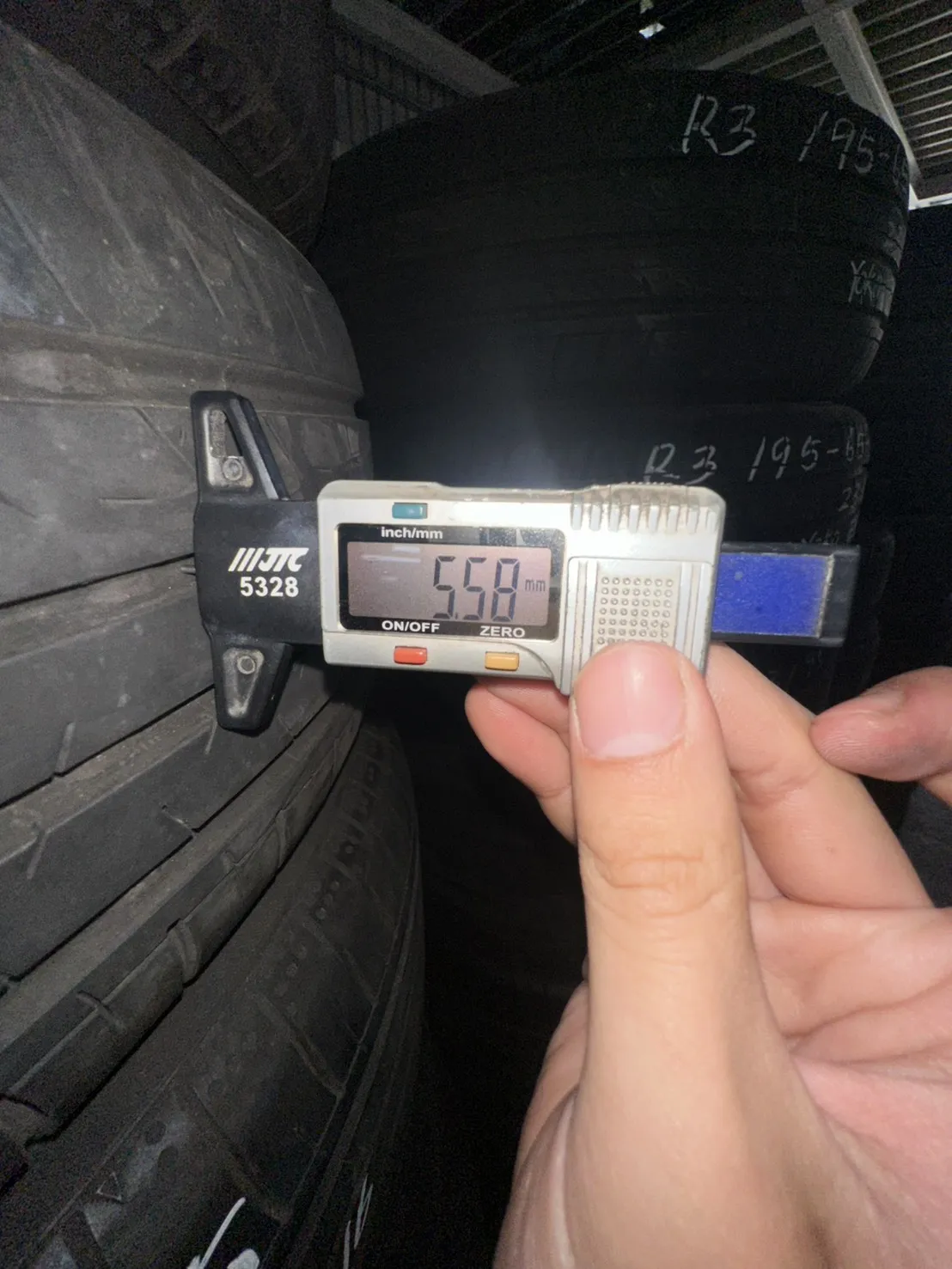 橫濱AE51 四條 195-65-15