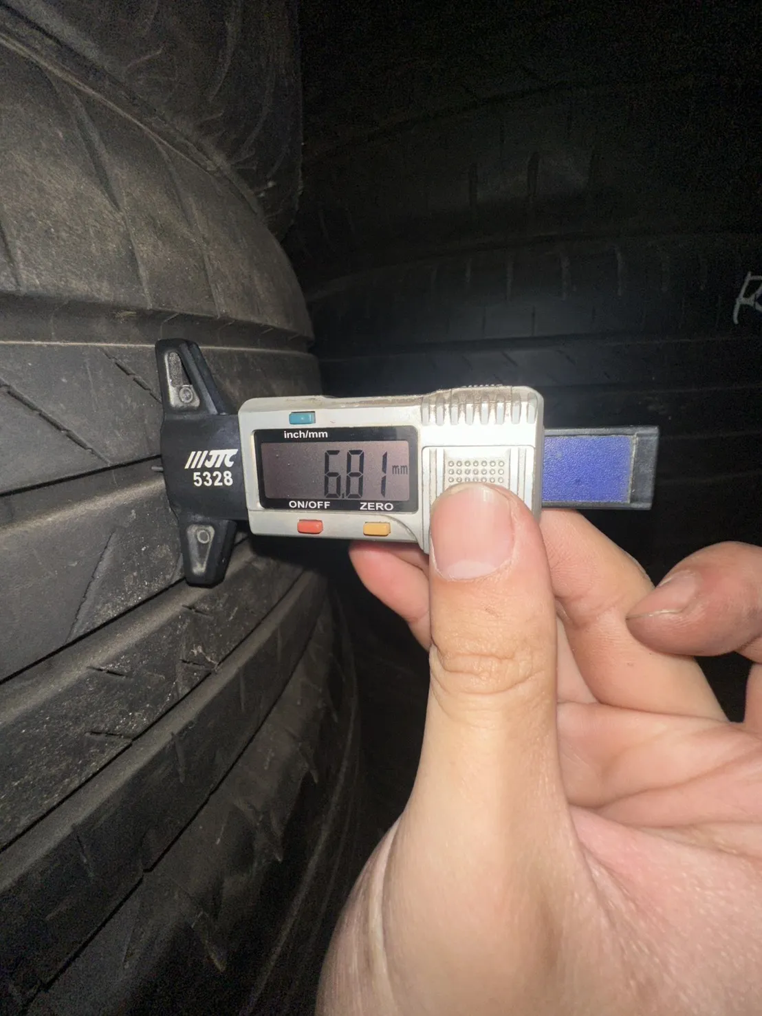 普利司通001 四條 225-50-18