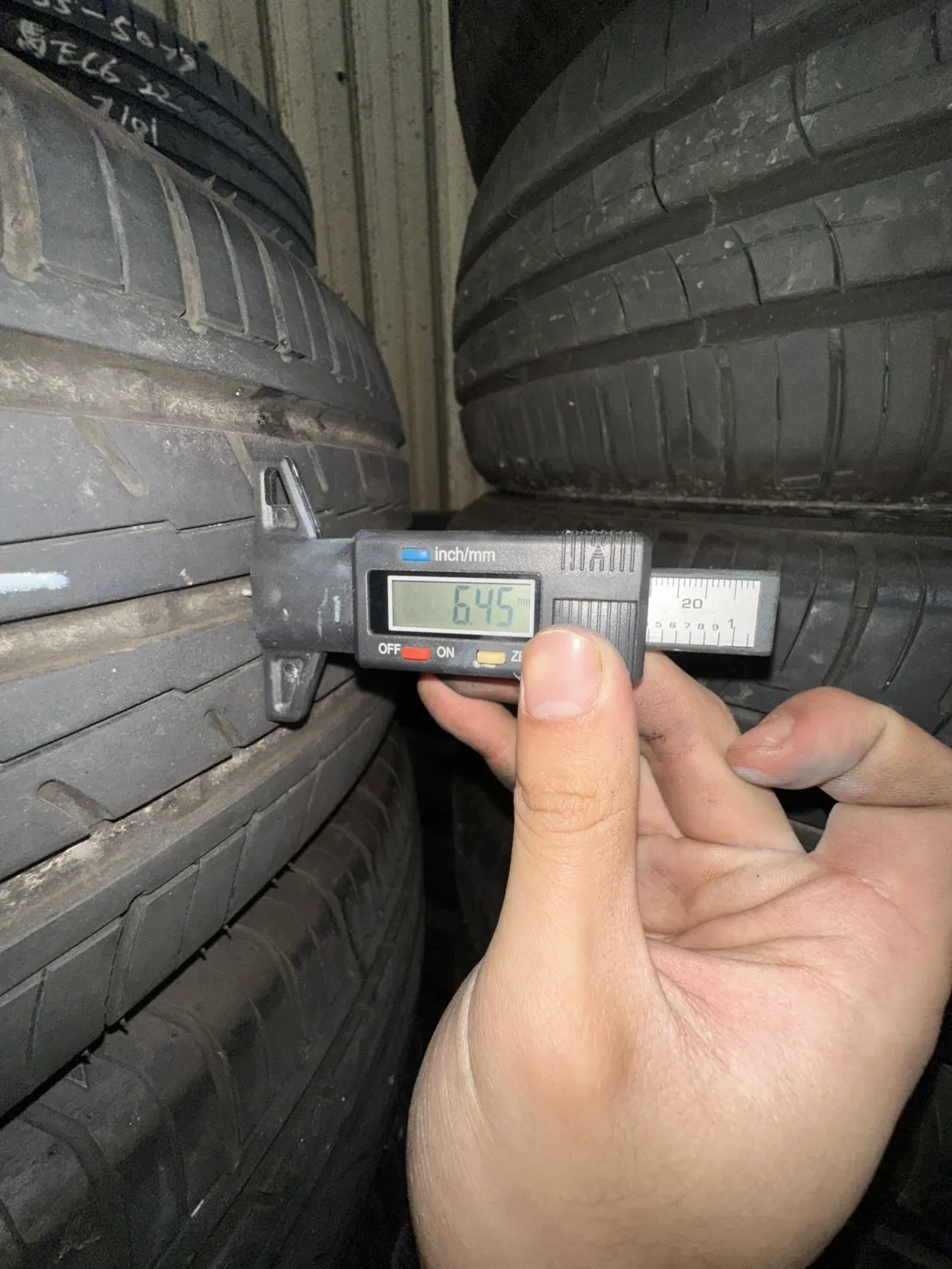 橫濱ES32 四條 215-60-17