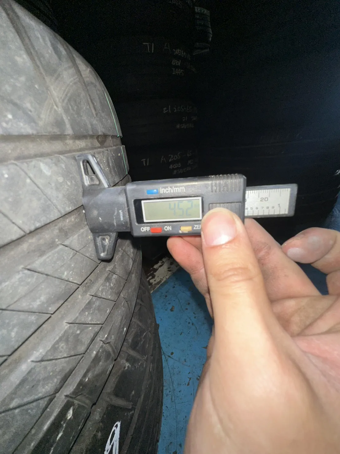 普利司通SPORT 二條 235-35-19