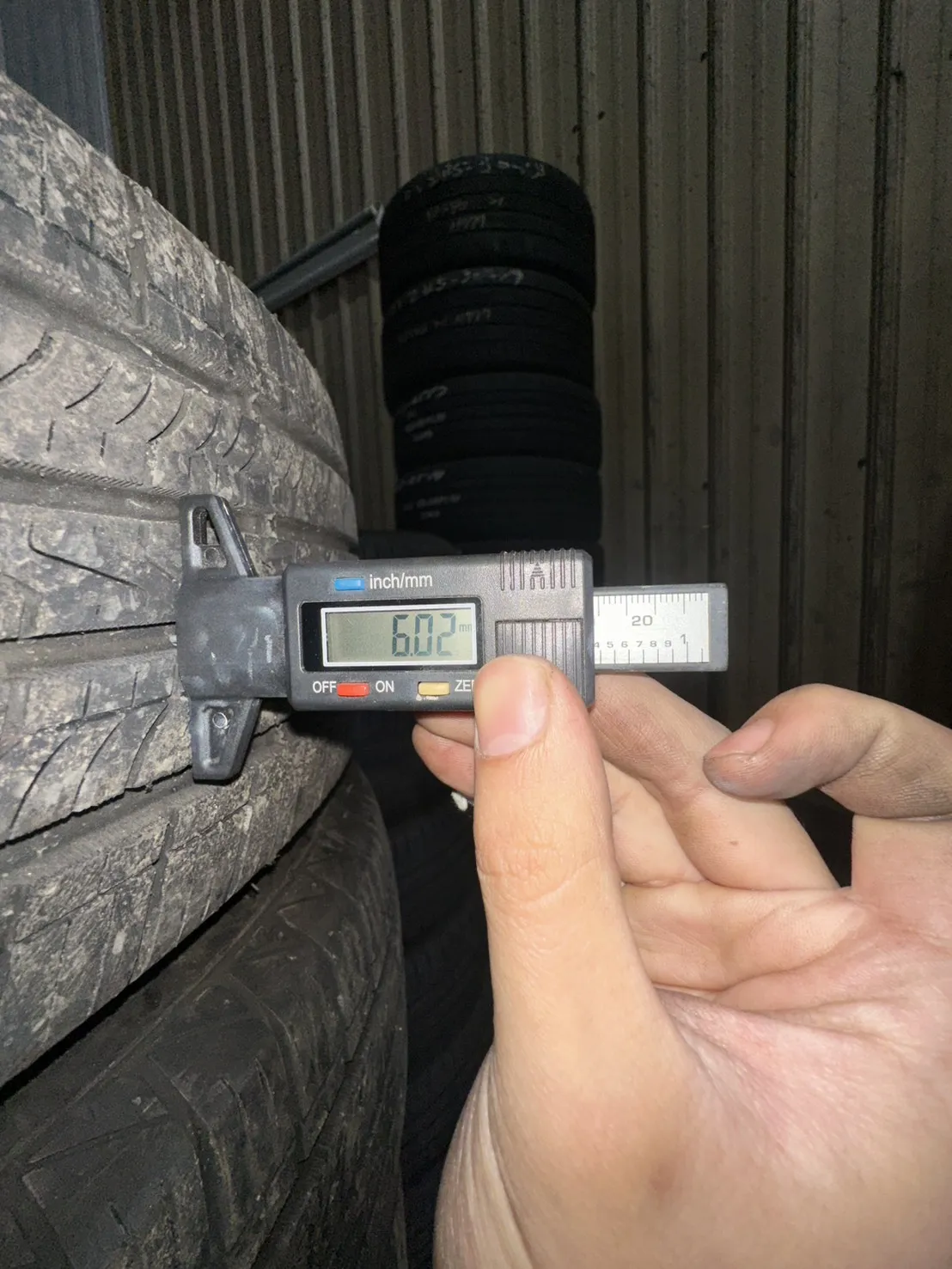 南港SP-9 二條 215-70-16