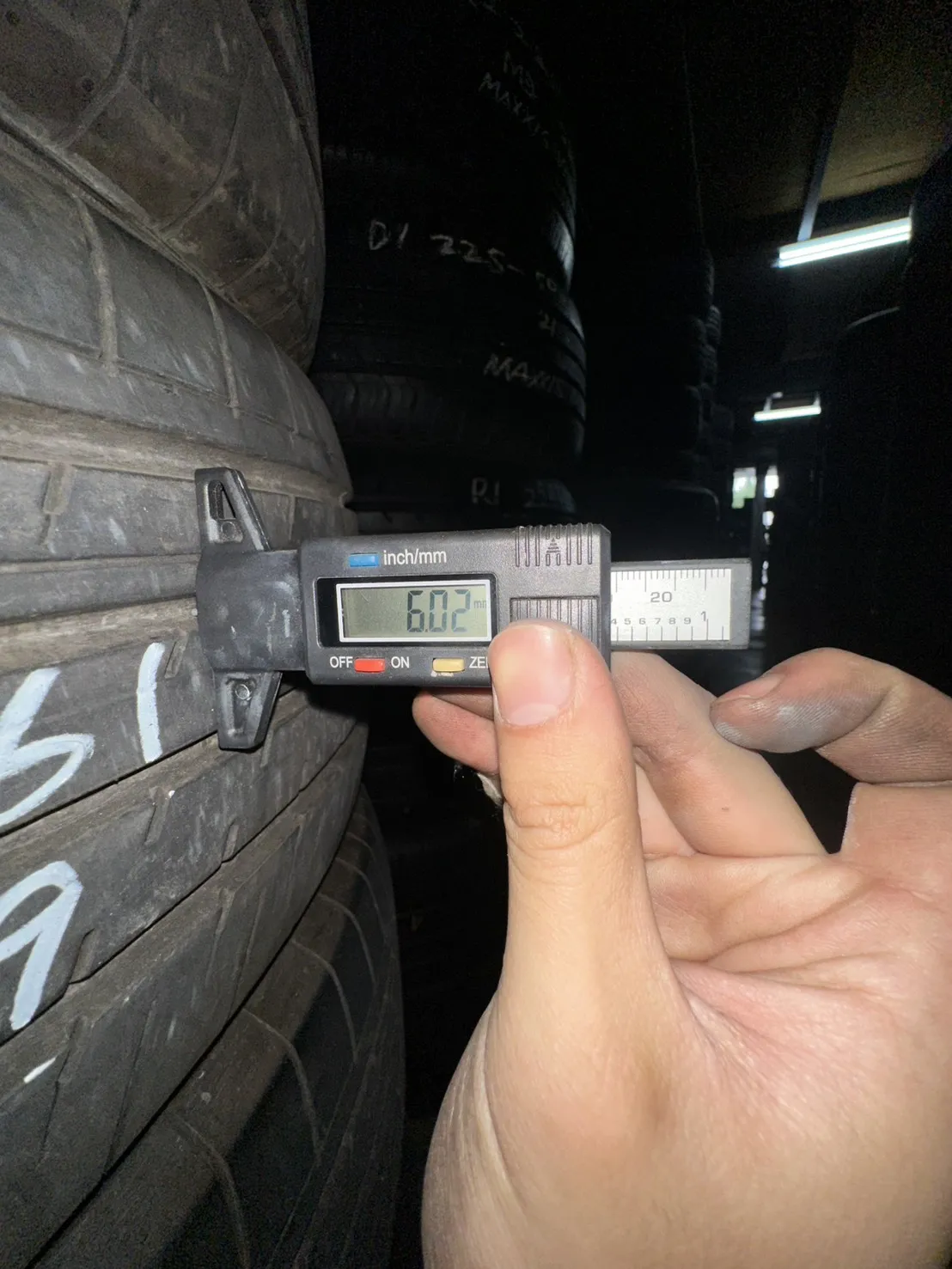 橫濱AE61 四條 225-60-18