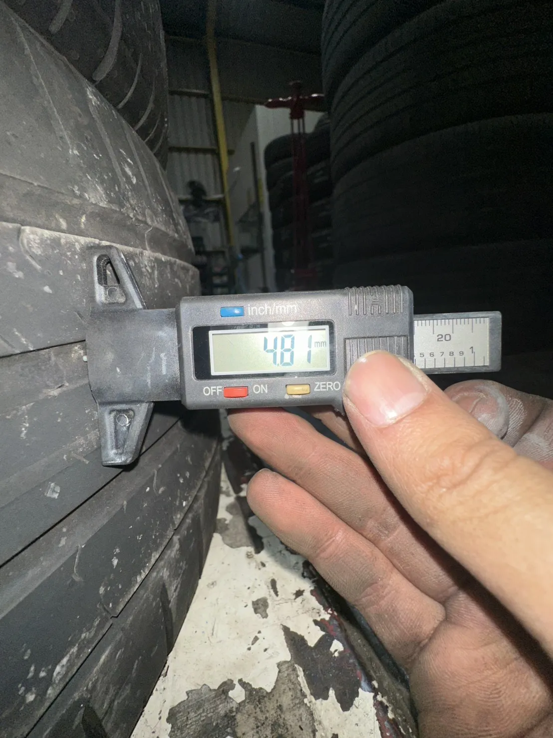 倍耐力PZ4 二條 255-40-18