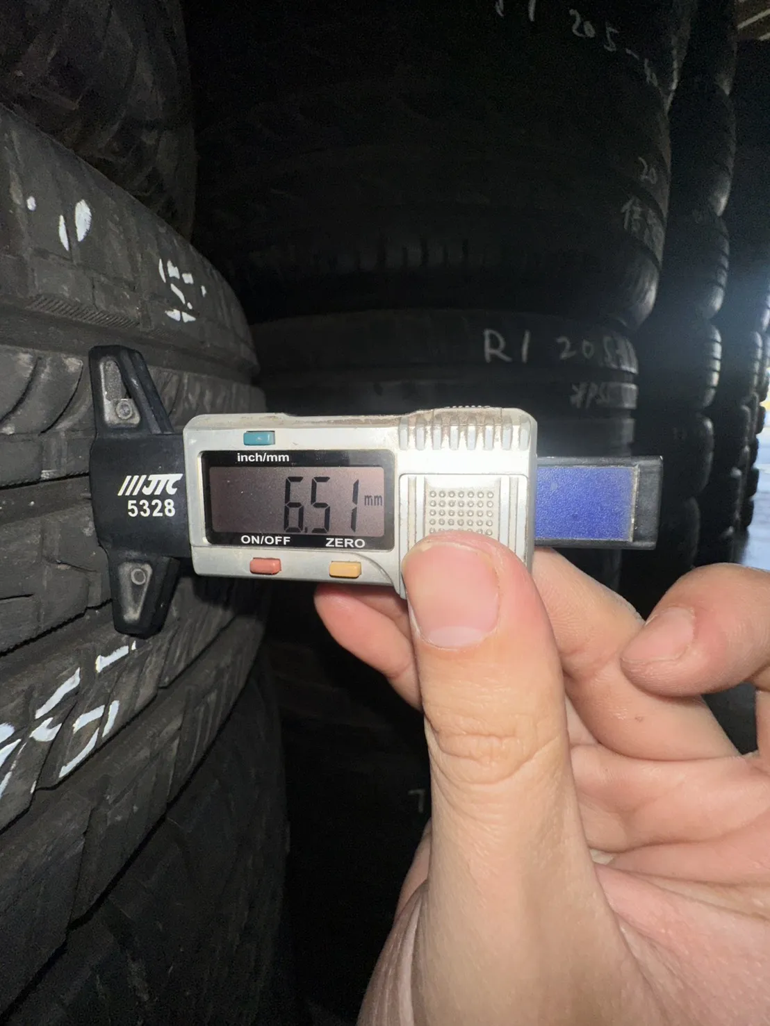 南港SP-9 四條 215-70-15