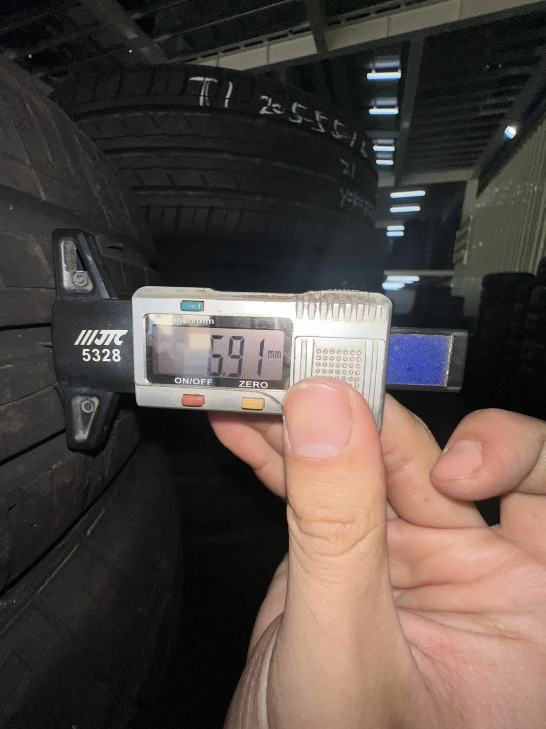 米納瓦209 四條 185-60-14