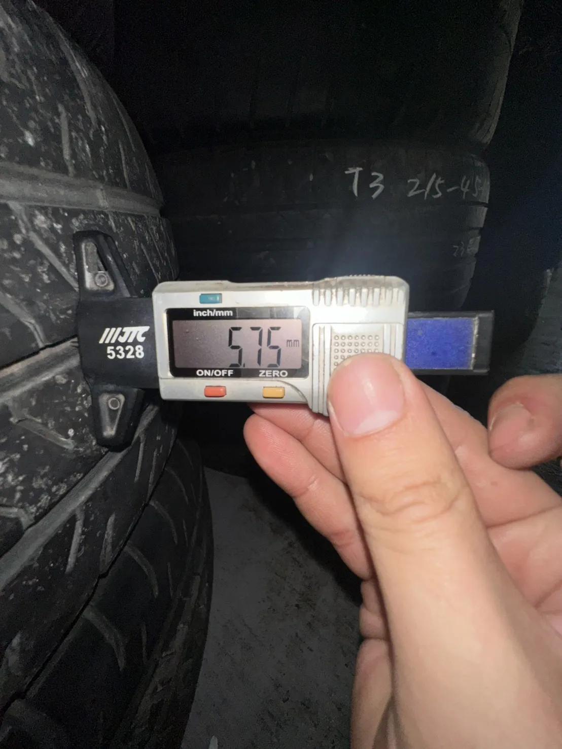 飛隼VAN01 二條 215-65-16c