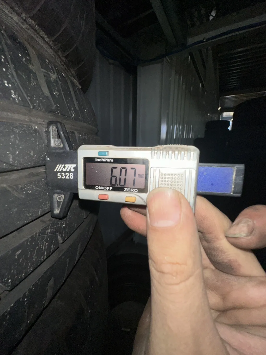 瑪吉斯A5 四條 215-60-17