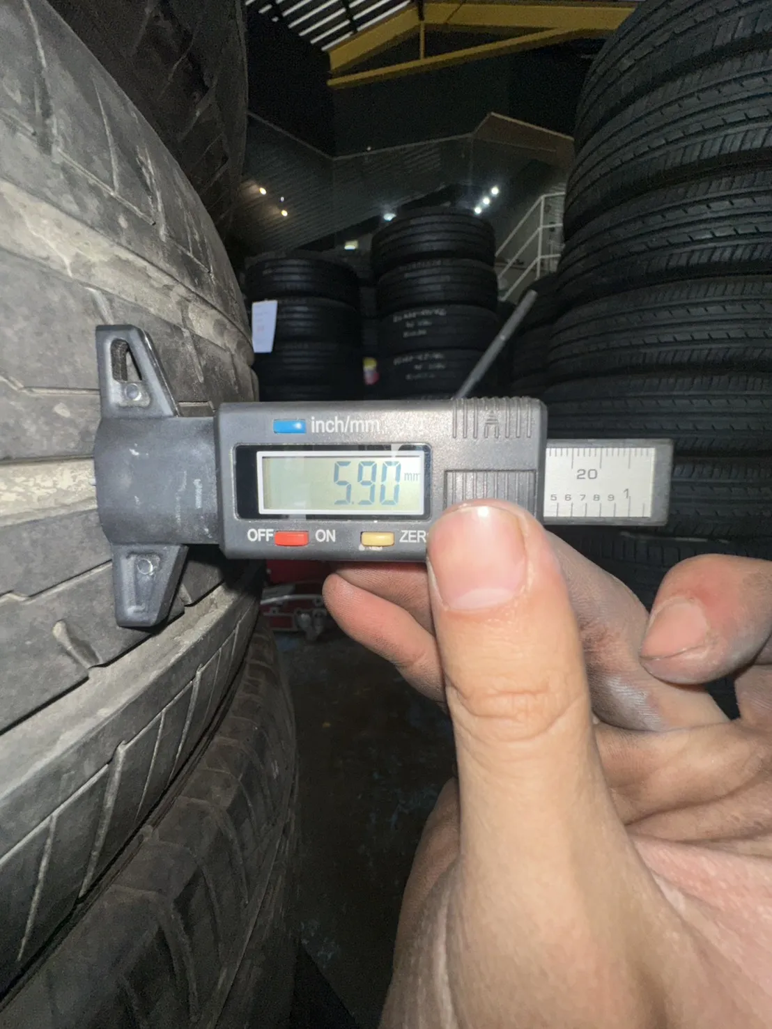 橫濱ES32 四條 215-55-17