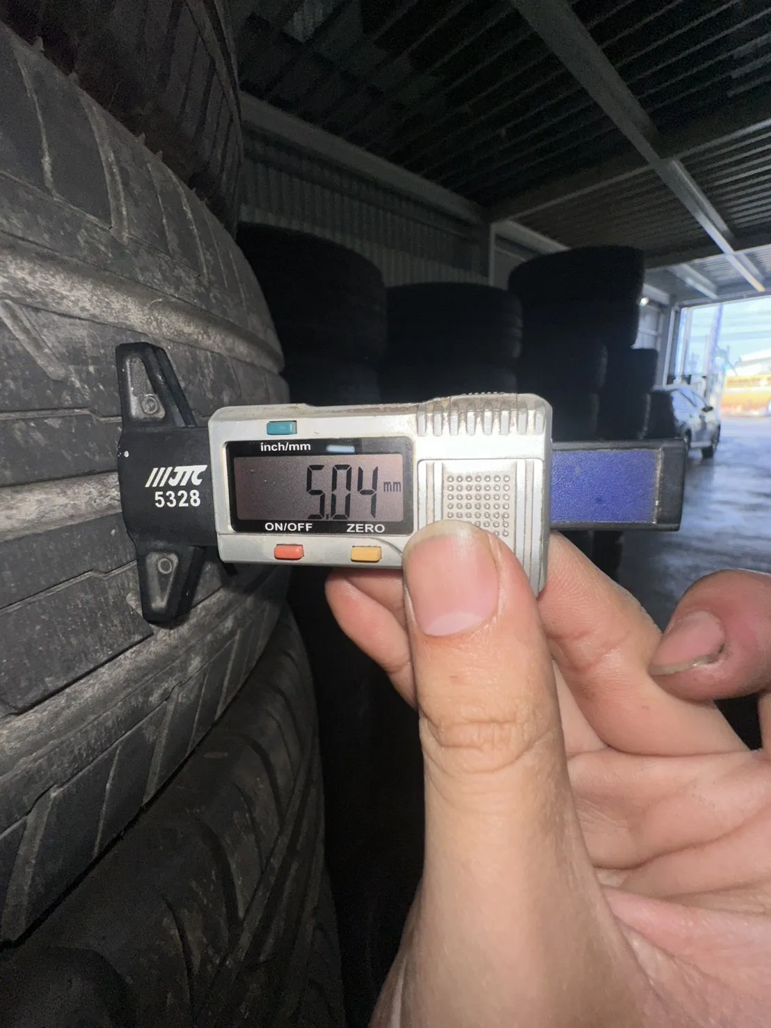 橫濱ES32 四條 215-60-17