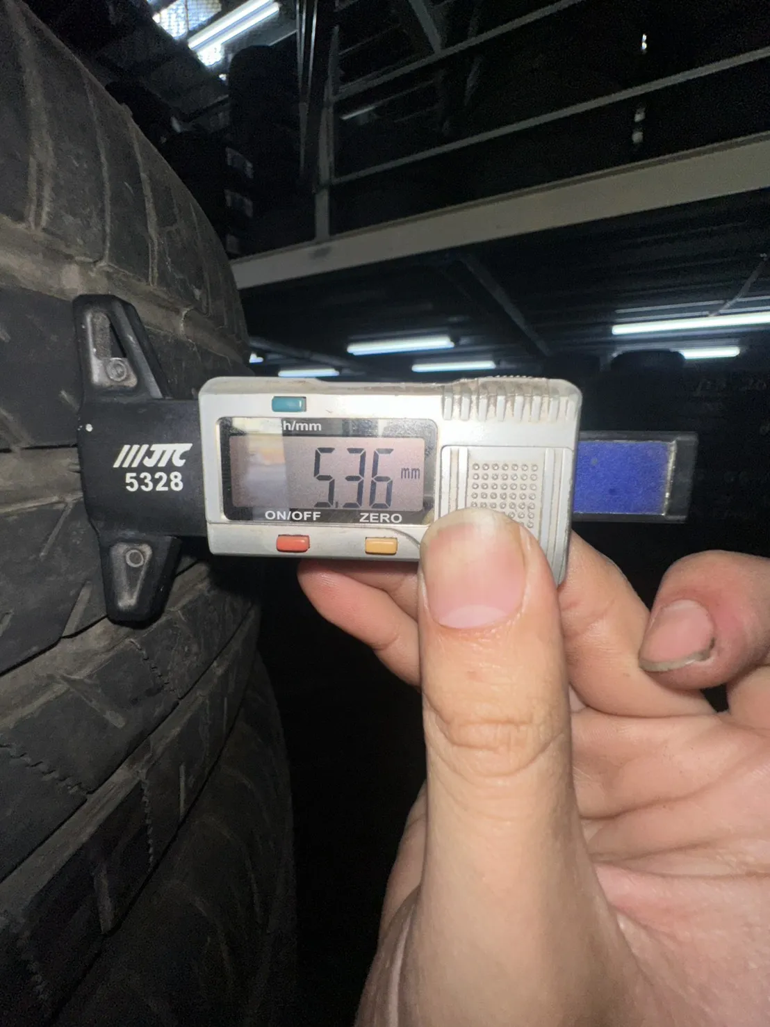 阿特拉斯UHP 二條 215-45-17