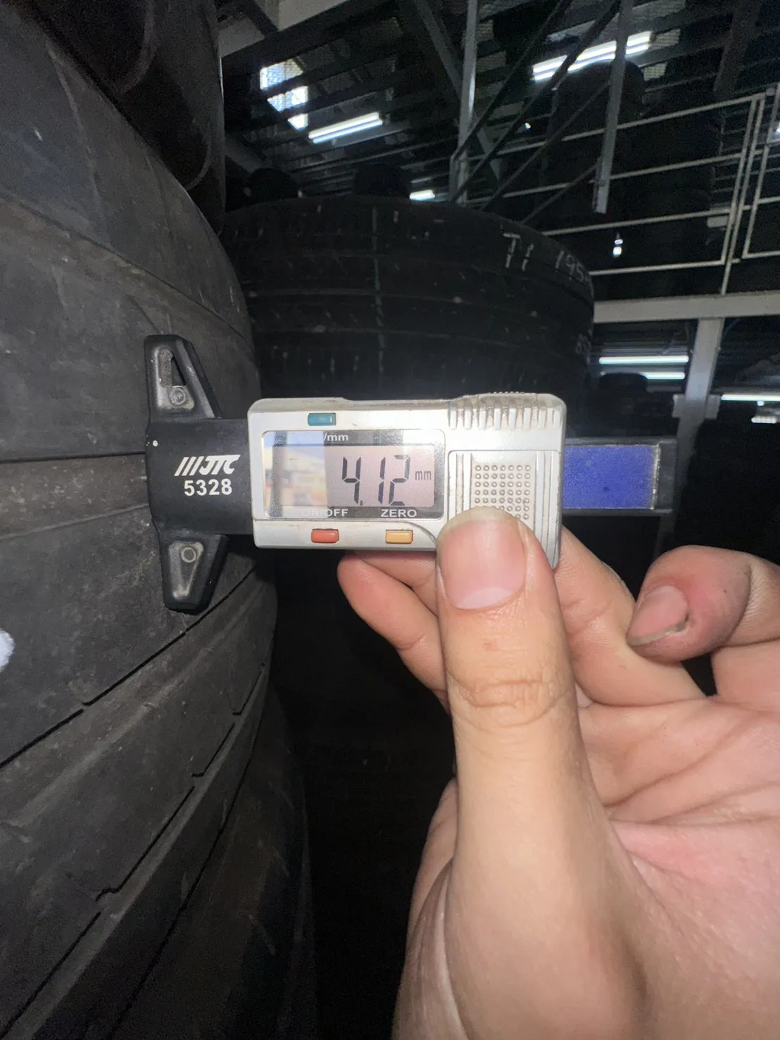 固特異F1A6 二條 235-40-18