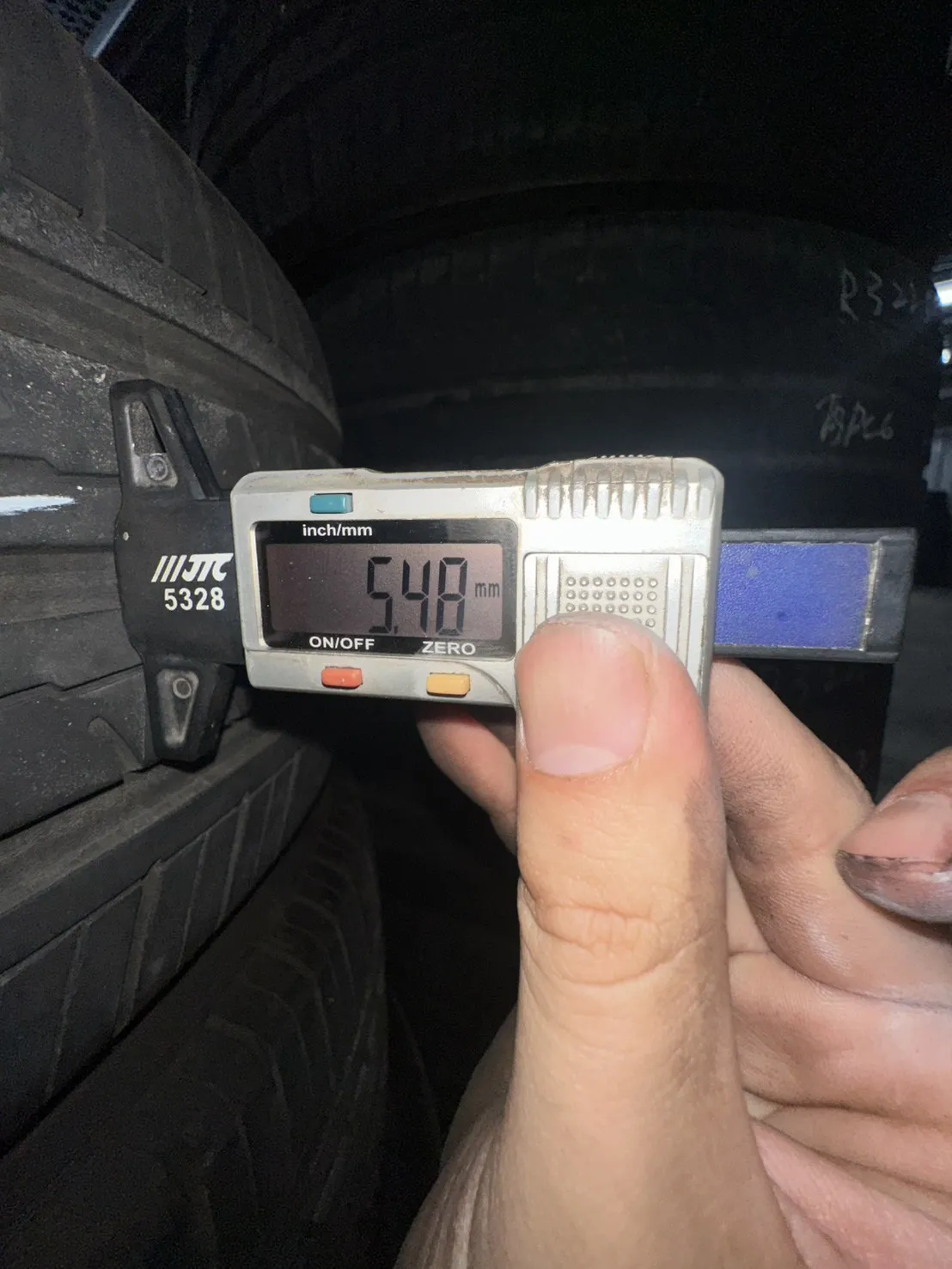 橫濱ES32 二條 195-50-16