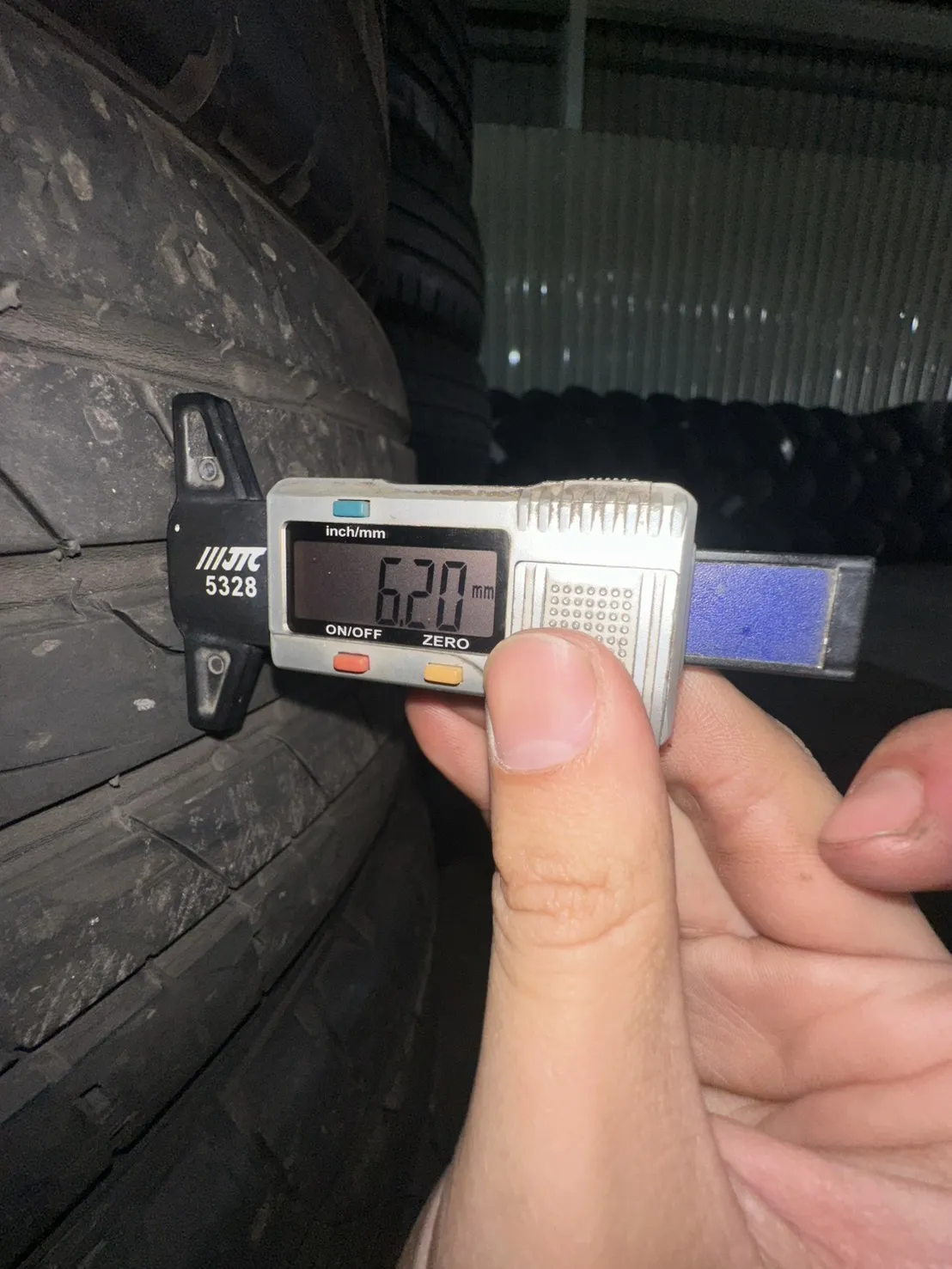 馬牌UC6 四條 225-60-17