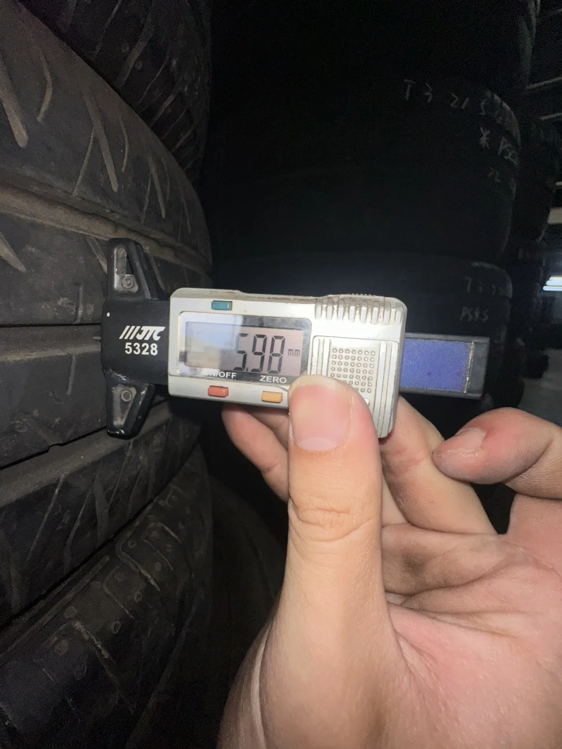 固特異D2 二條 185-60-14