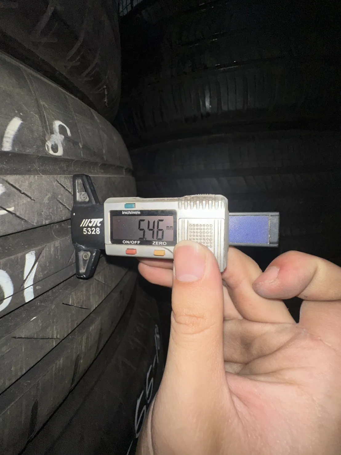 普利司通001 四條 225-55-18